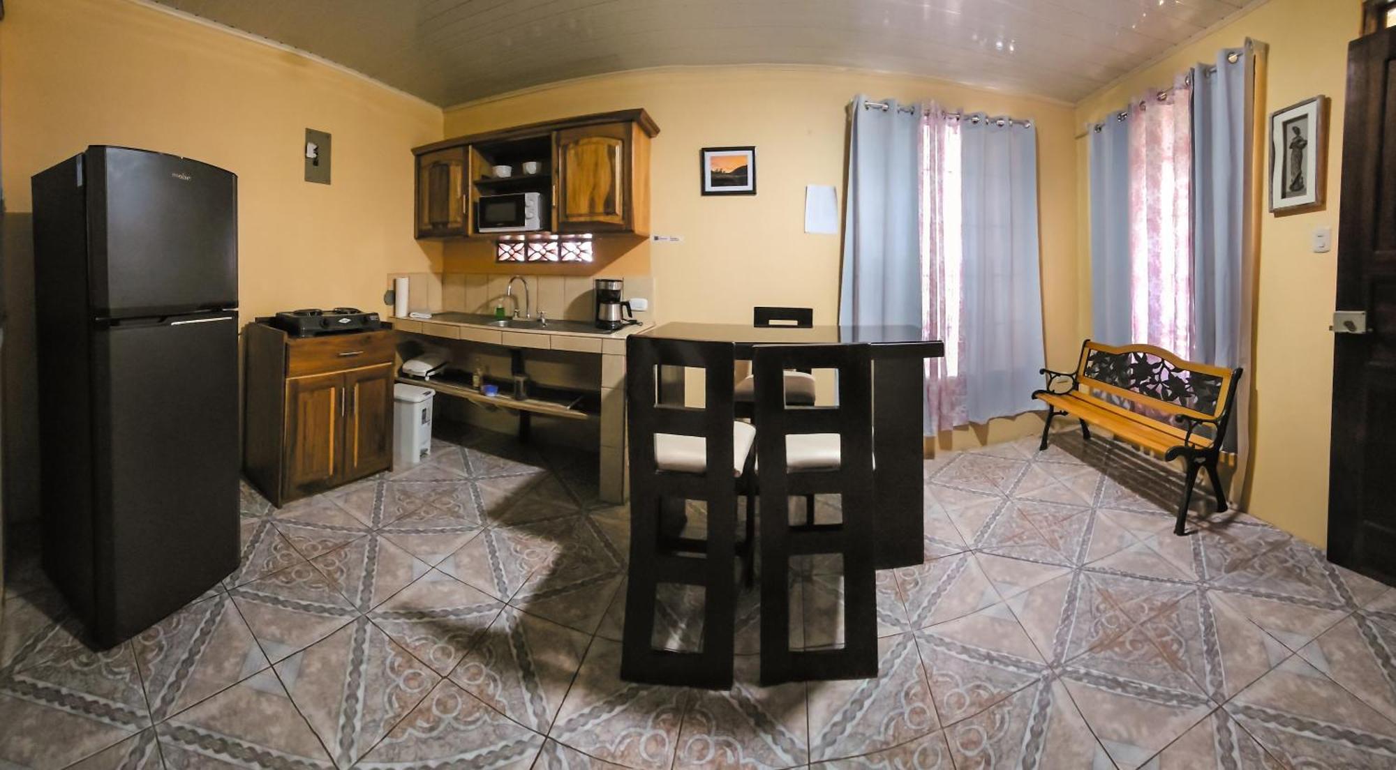 Apartamento Daly #1 Guápiles 外观 照片